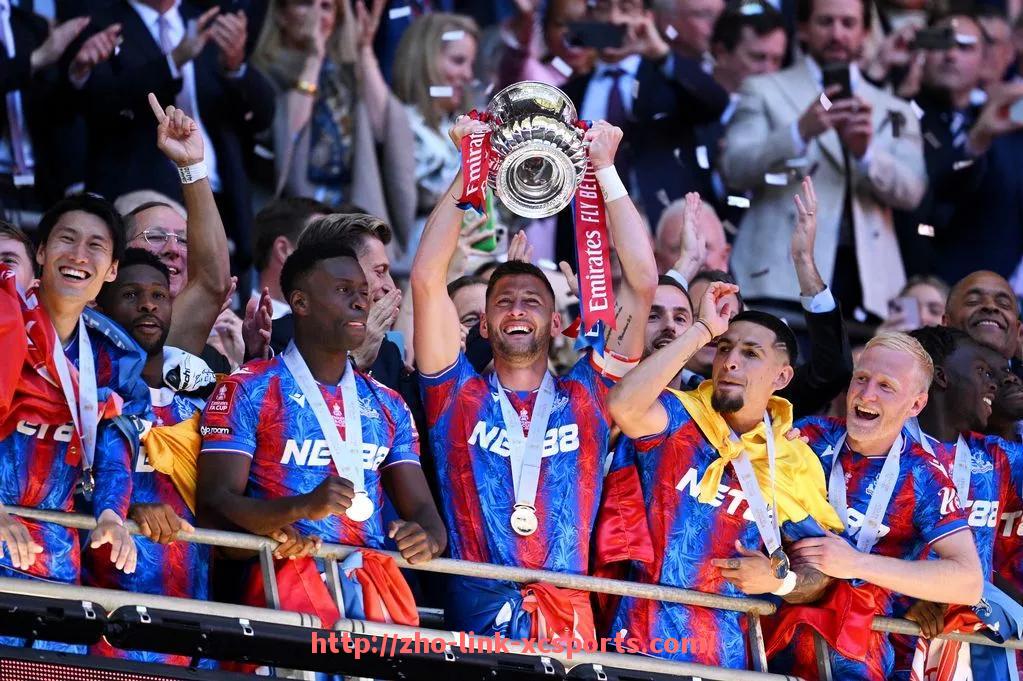 杏彩体育-法甲比赛战术应用实例及球队调整策略总结